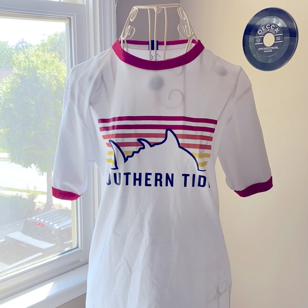 Southern Tide T-shirt